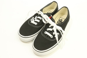 【中古】 VANS レディーススニーカー 22.5cm VN000EE3BLK AUTHENTIC VANS 22.5cm 黒 ブラック ロゴ