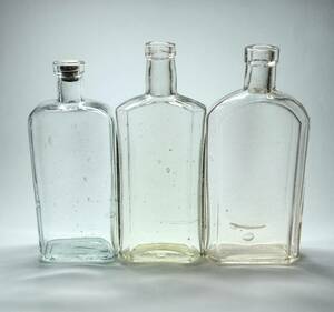 古いガラス瓶　レトロボトルコレクション