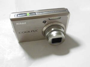 NIKON ニコン COOLPIX S600 デジタルカメラ　動作品