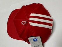 adidas アディダス SNAPBACK スナップバック 吸湿速乾 Cap キャップ 帽子 レッド 3本ライン 展示未使用品_画像4