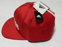 adidas アディダス SNAPBACK スナップバック 吸湿速乾 Cap キャップ 帽子 レッド 3本ライン 展示未使用品_画像3