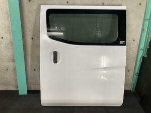 NV350キャラバン LDF-VW6E26 左スライドドア　Ｈ26　白/QM1　固定窓　ヒンジ欠品 H210A-3XAMA　☆即決