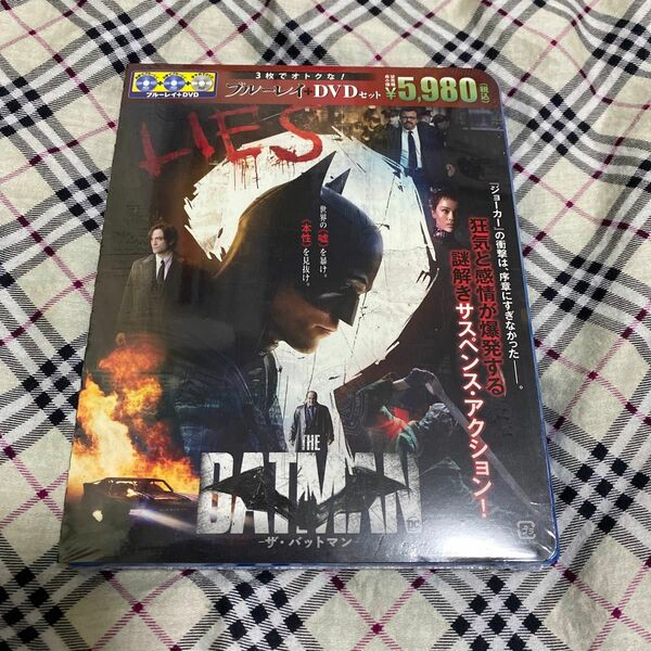「THE BATMAN-ザ・バットマン- ブルーレイ&DVDセット〈3枚組〉」