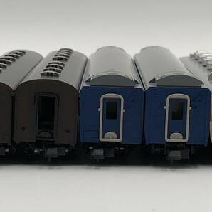 TOMIX 鉄道模型 9両セット EF81 86/キサシ180-1/オハフ33 2325/オハ61 69/他5両は形式不明 LC2853-41の画像4