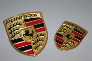 ポルシェ　Porsche　3D　エンブレム　二枚セット　新品 