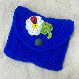 ハンドメイド カードケース お花 手編み ポーチ 青 クローバー 編み物 