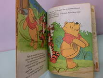 くまのプーさん 1980年 ビンテージ 洋書 絵本 24ページ Winnie the Pooh 本 vintage book ディズニー リトルゴールデンブック_画像2