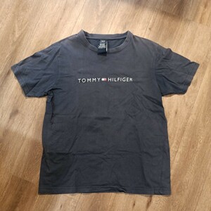 送料無料　トミーヒルフィガー Tシャツ TOMMY ネイビー