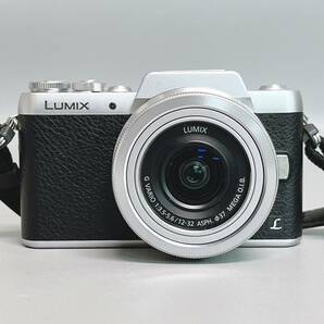 良品 パナソニック LUMIX DMC-GF7 ミラーレス デジタル一眼レフカメラ ダブルレンズキット バッテリー 保証書 取説 その他付属品セット の画像2