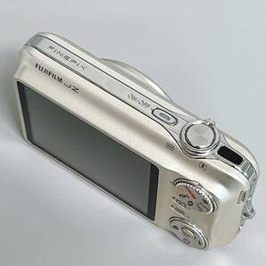 富士フイルム FinePix JZ300 コンパクトデジタルカメラ シルバー バッテリー付き 通電 シャッター切OKの画像4