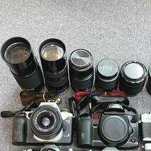 F：大量 カメラ レンズ アクセサリーなど まとめて（キャノン AE-1・オリンパス PEN・アサヒペンタックス・ニコン・ヤシカなど色々）_画像5