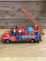 ヨネザワ ブリキ おもちゃ 消防車 FD TANK 米澤玩具 車 全長42cm_画像6