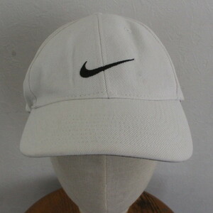 CAP95 2000年代製 NIKE ナイキ ベースボールキャップ■00s 白 ホワイト アメカジ ストリート HAT ハット 帽子 古着 古着卸 オールド 激安