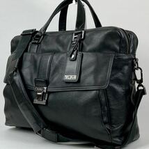 A4収納/美品 TUMI トゥミ BEACON HILL 2way ショルダーバッグ トート ビジネス ブリーフ メンズ レザー 本革 ブラック 黒 ビーコン 書類鞄_画像1