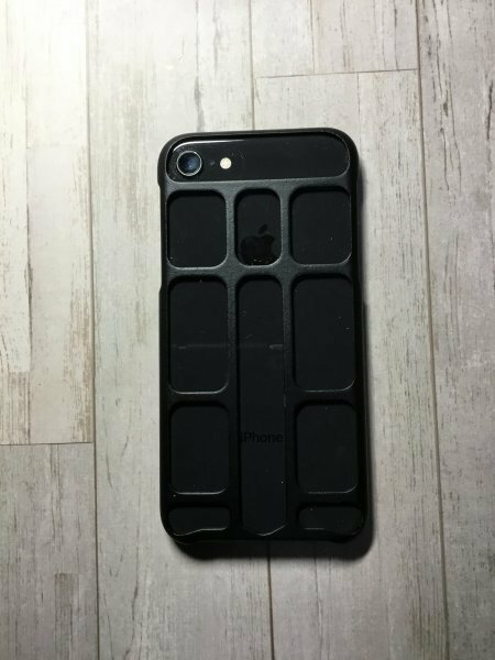 iPhone 7 / 8 / SE(第二世代)用 　ソフトケースカバー　ラバーケース　黒　ブラック