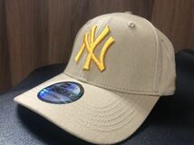 ニューエラ キャップ ニューヨークヤンキース NY New Era Cap ベージュ　Beige フリーサイズ_画像1