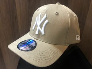 ニューエラ キャップ 帽子 NEW ERA CAP ベージュ Beige 系　NY 白ロゴ刺繍入り　男女用フリーサイズ