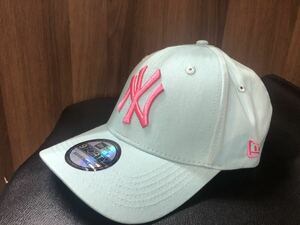 ニューエラ キャップ ニューヨークヤンキース NEW ERA CAP 帽子 ブルー青系　フリーサイズ　NY ピンク刺繍入
