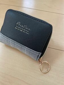 じゃばら式　 財布 ブラック　ファスナー　カードケース　チェック柄　シンプルデザイン　