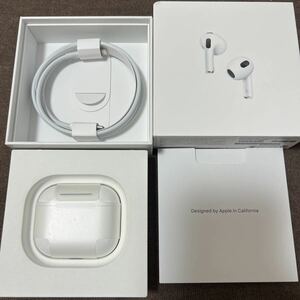 Apple純正 AirPods 第3世代　MME73J/A 充電ケース＋lightening USB-Cケーブルのみ イヤホン無し　新品未使用品