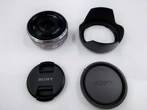 【送料無料！動作確認済み！美品！】SONY E 16mm F2.8 SEL16F28 レンズフード付き!