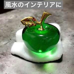 おしゃれ【箱付き】　緑　クリスタル　りんご　置物　アップル　林檎　プレゼント Y