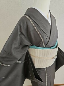 すずや■193【単衣】正絹お召し　裄丈68.5cm　憲法色系