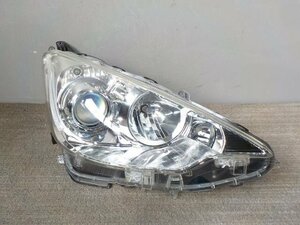 中古 アクア DAA-NHP10 右ヘッドランプ 81110-52E60/61 ハロゲン KOITO 52-244 [ZNo:05002897]