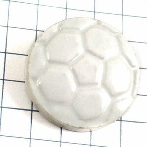 ピンバッジ・サッカー白い球ボール陶磁器製◆フランス限定ピンズ◆レアなヴィンテージものピンバッチ