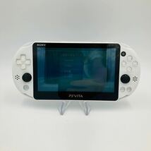訳あり PlayStation PSVita PCH-2000 Wi-Fiモデル 通電確認済み ジャンク扱い 外観美品 グレイシャー ホワイト プレイステーションヴィータ_画像1