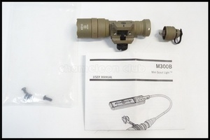 東京)SUREFIRE/シュアファイア M300B実物フラッシュライト　ジャンク