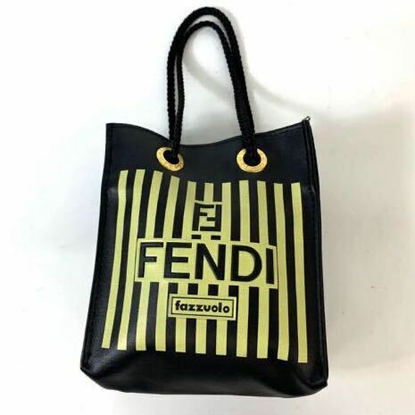 FENDI フェンディ ペカン ポーチ ミニバッグ ブラック ブランド