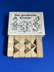 ** Mini puzzle game [go-ti Anne knot ] puzzle 6 piece 6.5.×5.×1.3.**