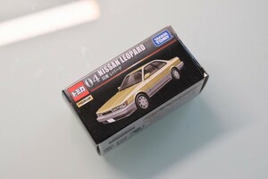 トミカ プレミアム No.04 日産 レパード