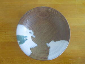 　★　陶器　★飾り皿　平皿　径：２３．5ｃｍ