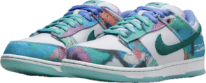 NIKE SB ダンク LOW × Futura Laboratories White and Geode Teal