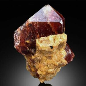 形態美！ジルコン　原石　 鉱物　標本　宝石　鉱石　パワーストーン　天然石　コレクション　置物