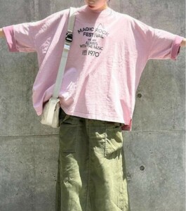 niko and BIGアソートROCKT Tシャツ ピンク 新品タグ付未使用品 free袖隠れるオーバーサイズ 前後ろプリント◎ あせたようなユーズド感あり