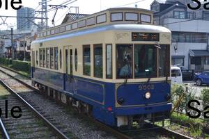 【鉄道写真】東京都交通局　都電荒川線　9000形 9002号　＠滝野川一丁目　L版　(商品番号508)