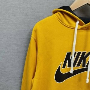 E19 NIKE ナイキ スウェット パーカー フリース プルオーバー フーディ 裏起毛 スポーツ ビッグ ロゴ スウッシュ プリント イエロー Lの画像4