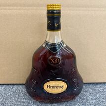 194. ★未開栓★ Hennessy XO ヘネシー 金キャップ 700ml 40% COGNAC コニャック ブランデー 古酒 _画像1