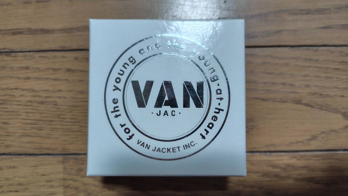 Yahoo!オークション -「vanカーバッジ」の落札相場・落札価格 Yahoo!オークション -「vanカーバッジ」の落札相場・落札価格