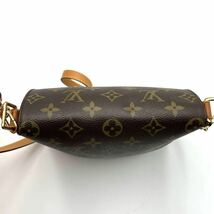 LOUIS VUITTON ルイヴィトン ミュゼット ショルダーバッグ モノグラム 斜め掛け クロスボディ メンズ レディース 通勤 通学 _画像5