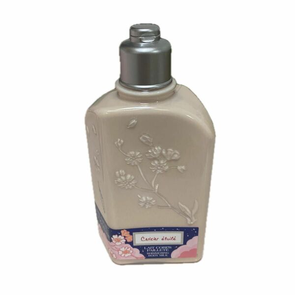 サクラサボン ボディミルク 250mL L'OCCITAN ロクシタン　ボディ用乳液　肌　保湿　シアバター　桜　ローズ　フランス