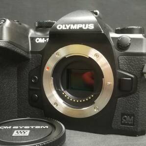 【動作品♪】OLYMPUS オリンパス OM SYSTEM OM-1 ボディ 2037万画素  ミラーレス 一眼 カメラ/ブラックの画像2