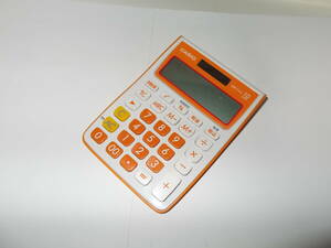●CASIO/カシオ カラフルミニジャストタイプ電卓 MW-C10A オレンジ●