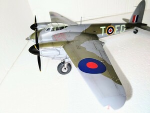 タミヤ1/48イギリス空軍デビラハンドモスキートFB MkVI/NFMkII塗装済完成品