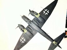 ドイツレベル 1/48ドイツ空軍メッサーシュミットMe410塗装済完成品_画像9