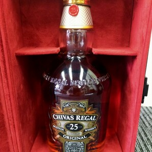 【 シーバス リーガル/25年/オリジナル/冊子/箱付/700ml/40%/スコッチウイスキー/CHIVAS REGAL/未開栓/美品】浦Rの画像2