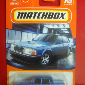 MATCHBOX 1986 ボルボ 240 青【レアミニカー】の画像1